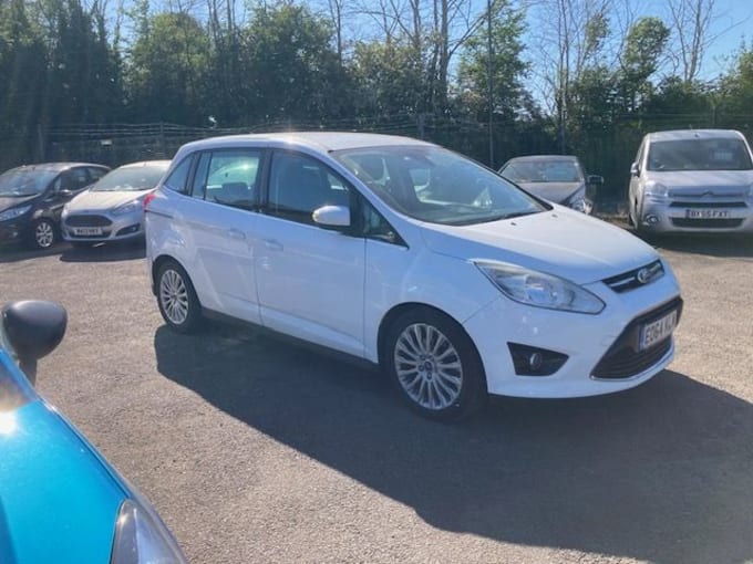 2025 Ford Grand C-max