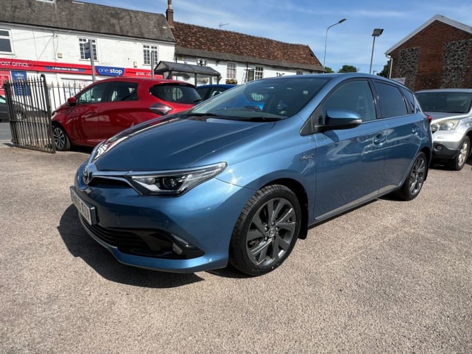 2025 Toyota Auris