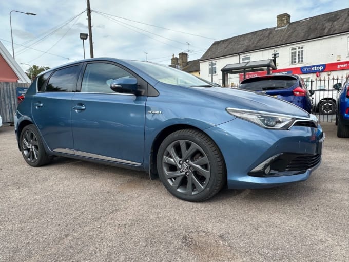2025 Toyota Auris