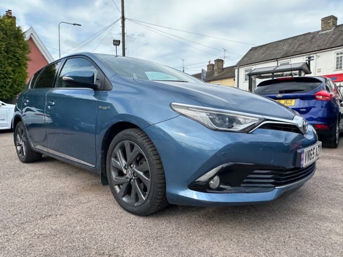 2025 Toyota Auris