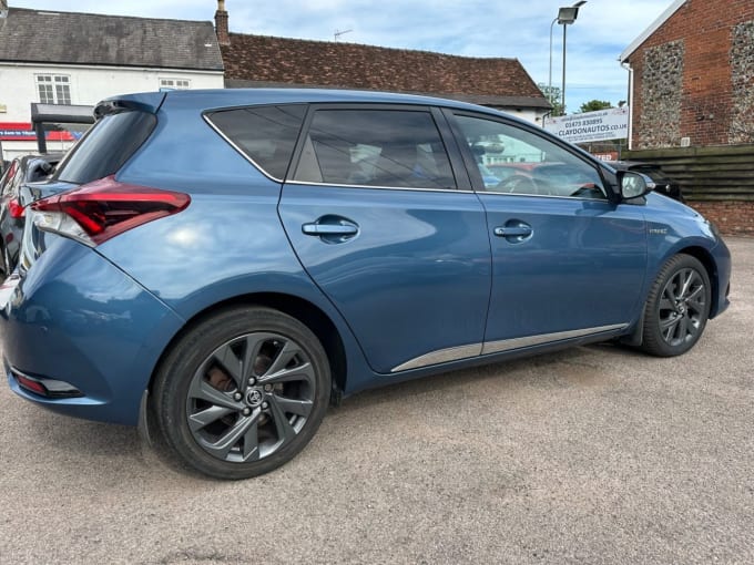2025 Toyota Auris