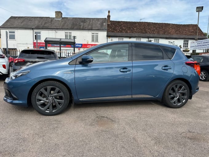 2025 Toyota Auris