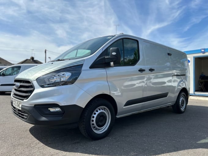2025 Ford Transit Custom