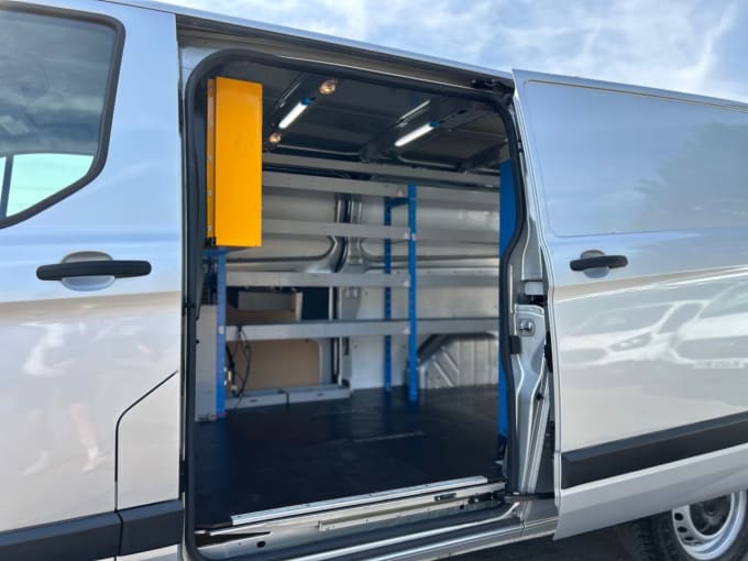 2025 Ford Transit Custom