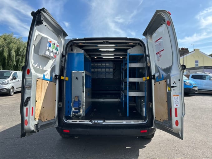 2025 Ford Transit Custom