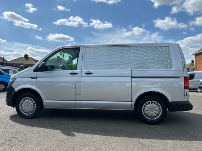2025 Volkswagen Transporter