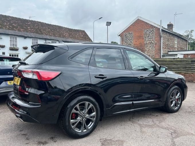 2025 Ford Kuga