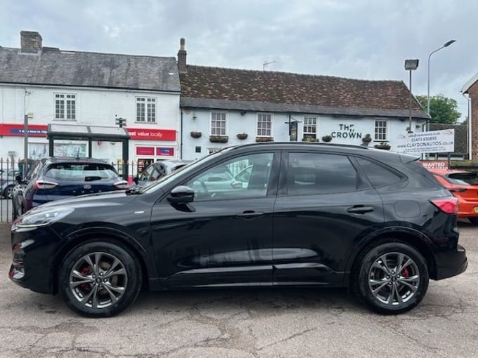 2025 Ford Kuga