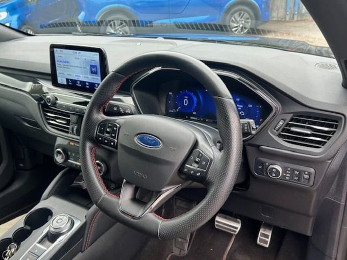2025 Ford Kuga