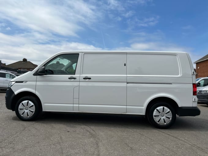 2025 Volkswagen Transporter