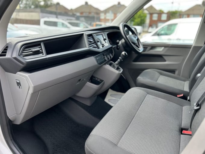 2025 Volkswagen Transporter
