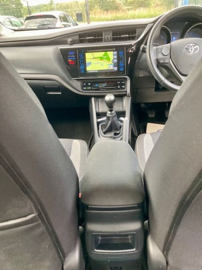 2025 Toyota Auris