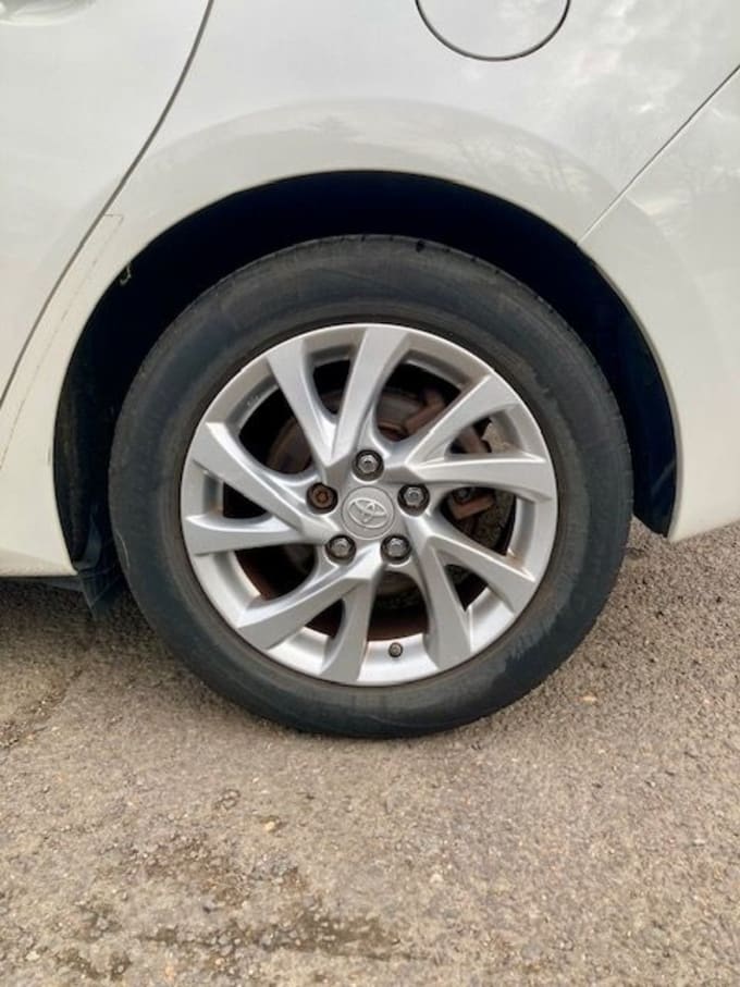 2025 Toyota Auris