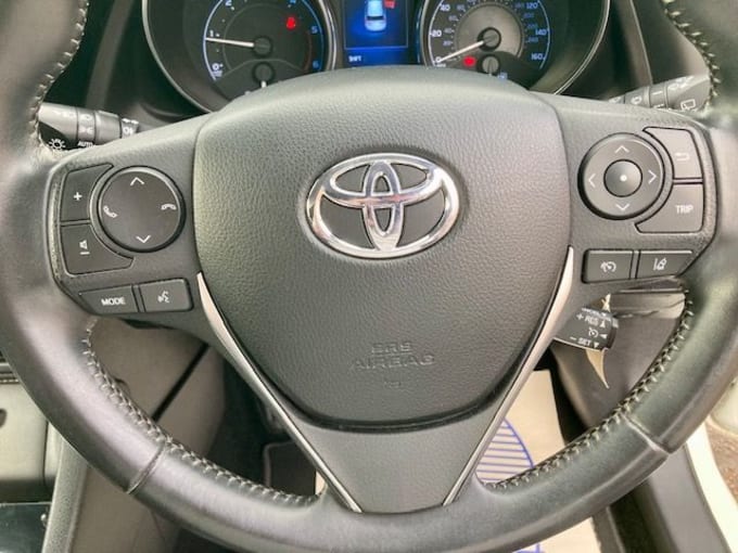 2025 Toyota Auris