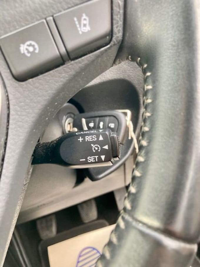2025 Toyota Auris