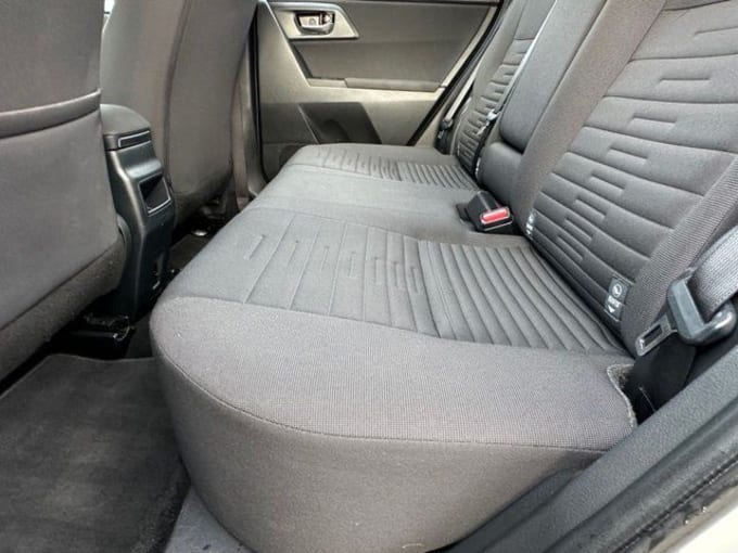 2025 Toyota Auris