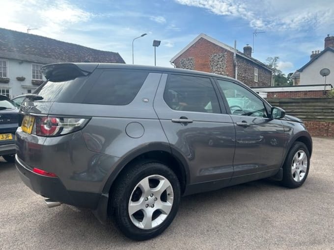 2025 Land Rover Discovery Sport