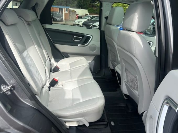 2025 Land Rover Discovery Sport