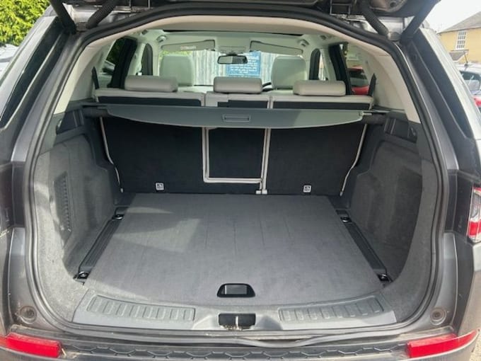 2025 Land Rover Discovery Sport