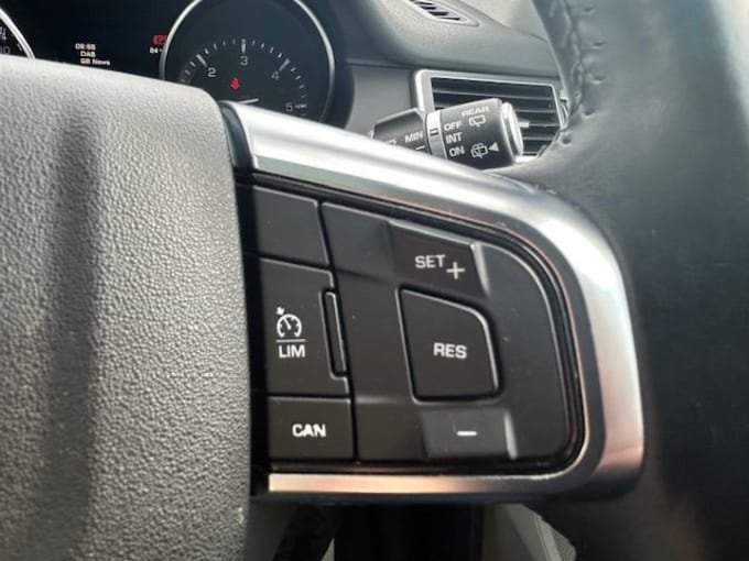 2025 Land Rover Discovery Sport
