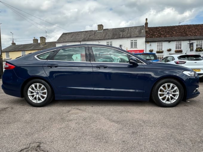 2025 Ford Mondeo