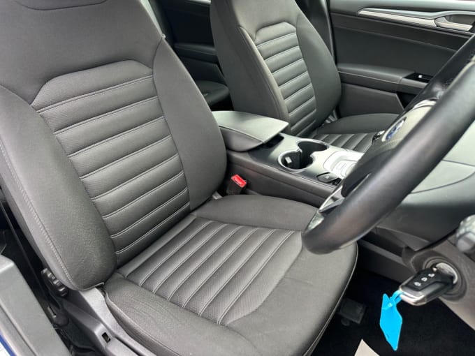 2025 Ford Mondeo