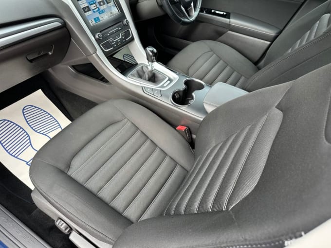 2025 Ford Mondeo