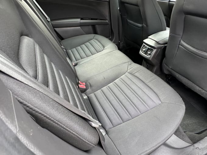 2025 Ford Mondeo