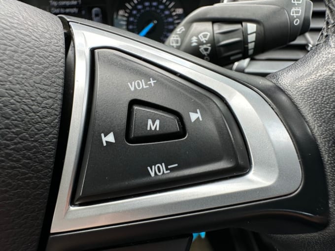 2025 Ford Mondeo