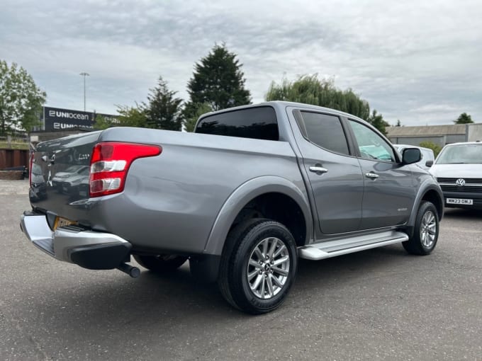 2025 Mitsubishi L200