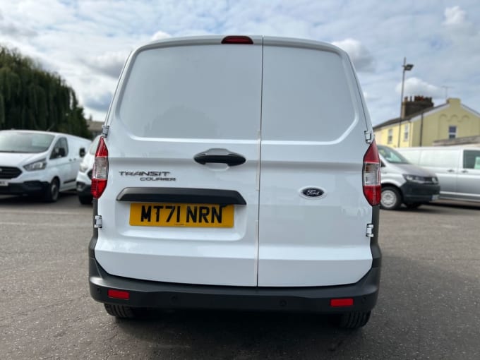 2025 Ford Transit Courier