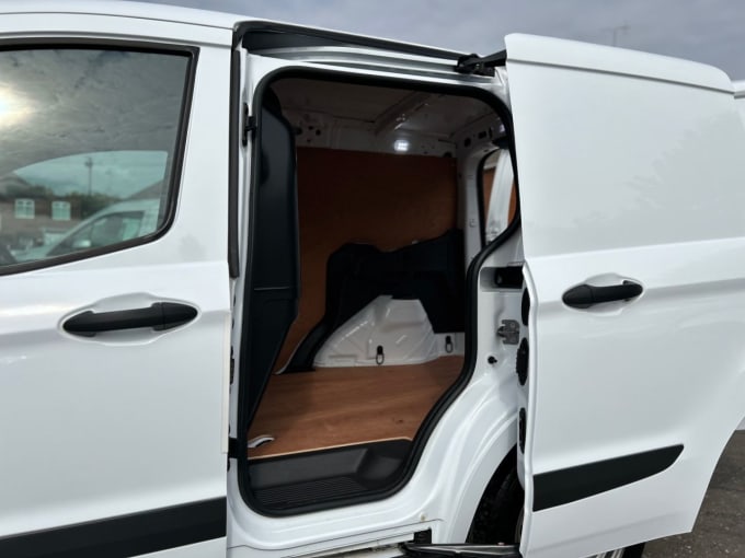 2025 Ford Transit Courier
