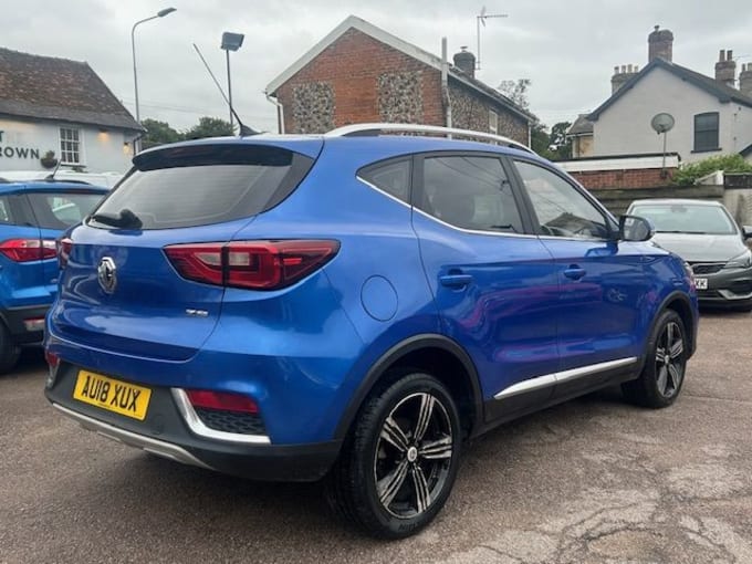 2025 Mg Mg Zs