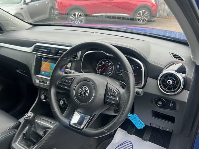 2025 Mg Mg Zs