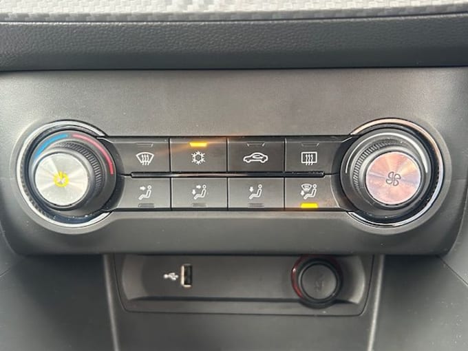 2025 Mg Mg Zs