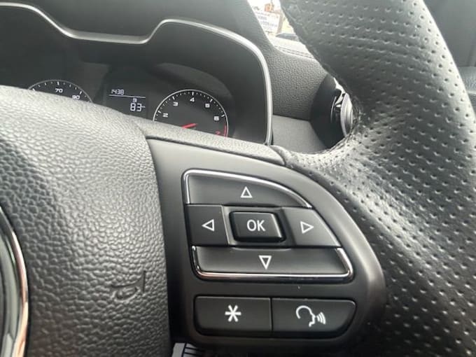2025 Mg Mg Zs