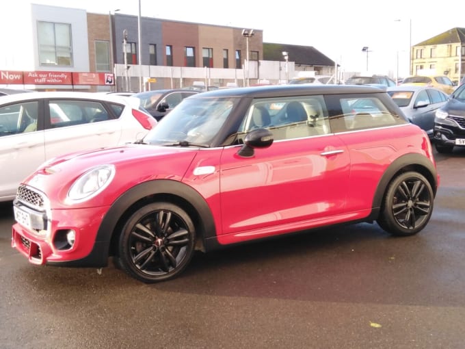 2025 Mini Hatch