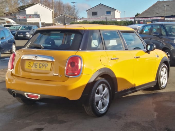 2025 Mini Hatch