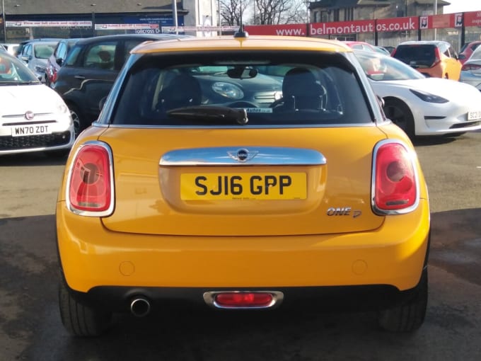 2025 Mini Hatch