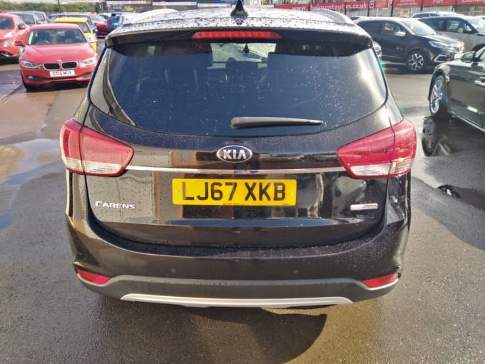 2025 Kia Carens