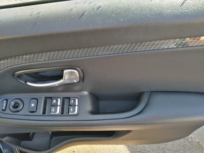 2025 Kia Carens