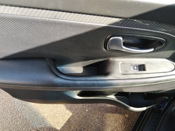 2025 Kia Carens