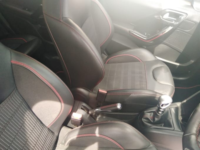 2025 Peugeot 208