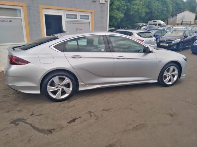 2025 Vauxhall Insignia