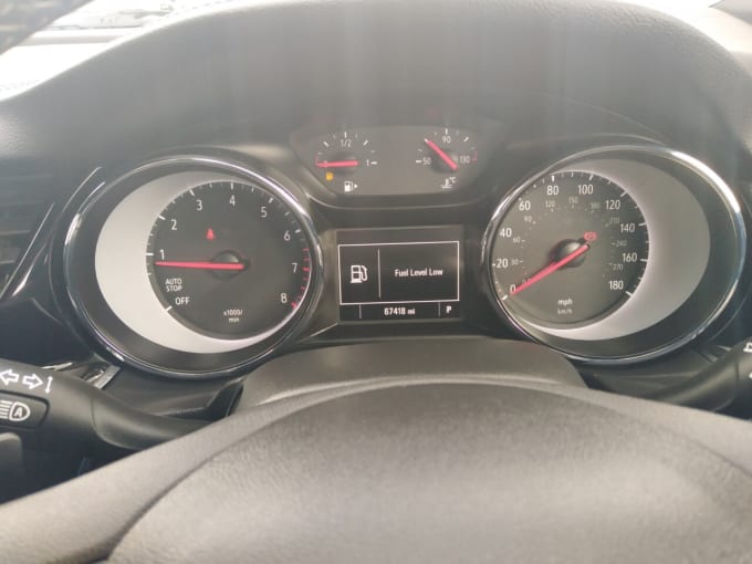2025 Vauxhall Insignia