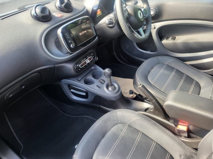 2025 Smart Fortwo