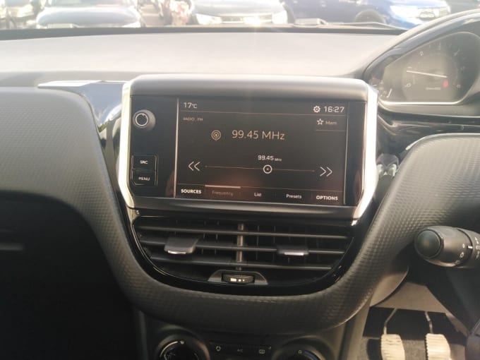 2025 Peugeot 2008
