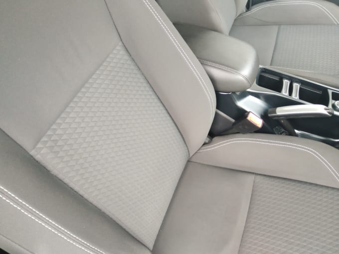 2025 Ford C-max