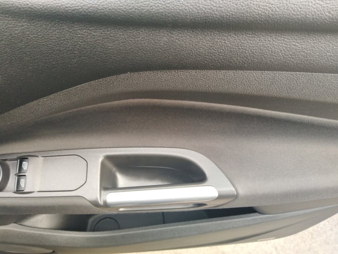 2025 Ford C-max