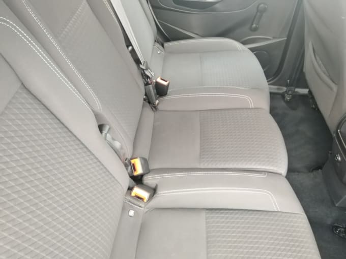2025 Ford C-max